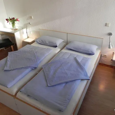 3-Zimmer-Apartment-Theater-I Apartment