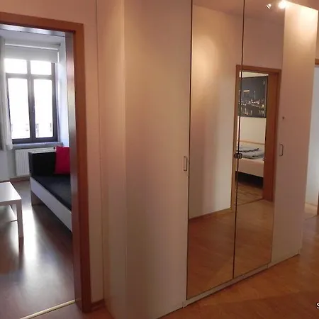 3-Zimmer-Apartment-Theater-I * Leipzig